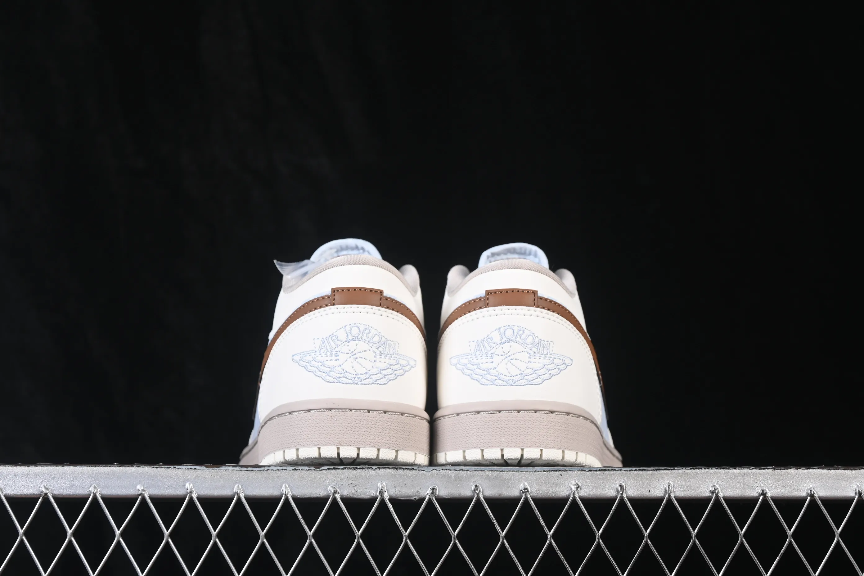 All categories Air Jordan Jordan series basketball shoes Air Jordan 1 Low Air Jordan 1 Low AJ1 Joe 1 low-top retro culture basketball shoes IR7553-422